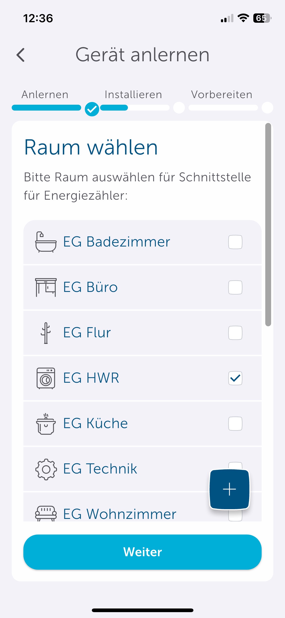 Bild 17: Wählen Sie den Raum aus, dem das Gerät zugeordnet und in dem es installiert werden soll. Alternativ können Sie über das „Plus“-Symbol auch einen neuen Raum anlegen.