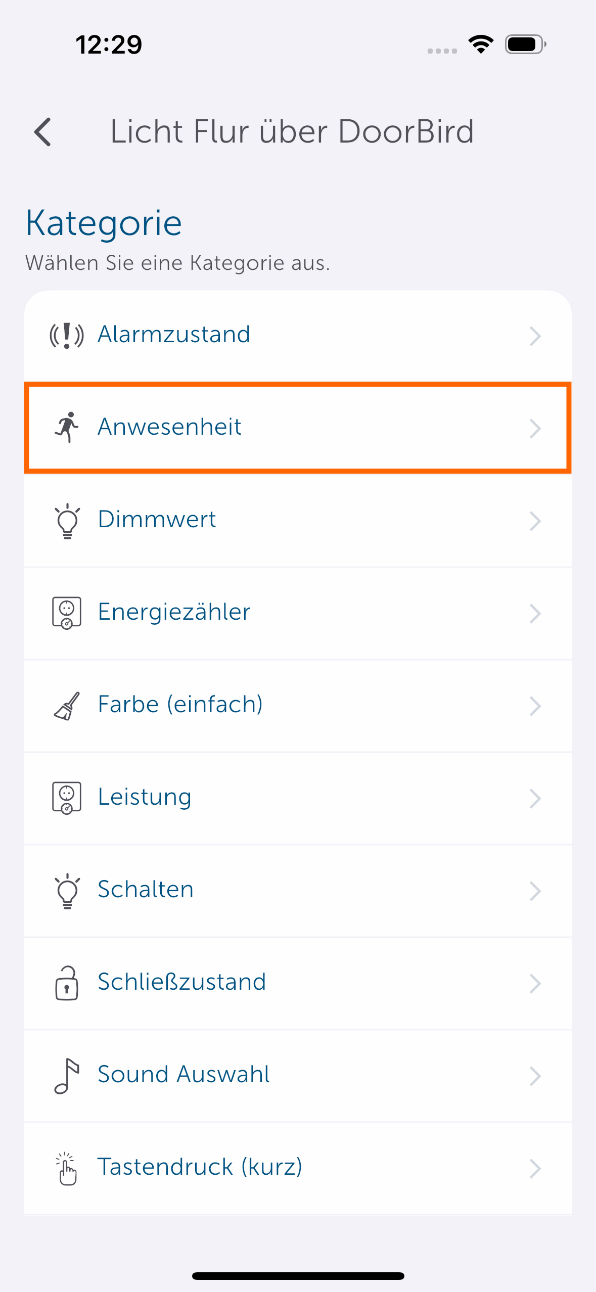 Bild 31: Wählen Sie als Auslöser den Bewegungsmelderkanal (Kategorie „Anwesenheit“).